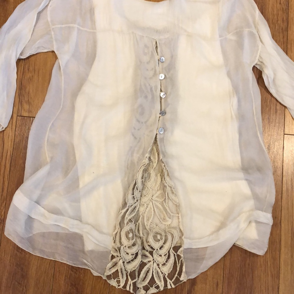 Pure silk poet blouse with lace insert and abalone buttons - Picture 9 of 15